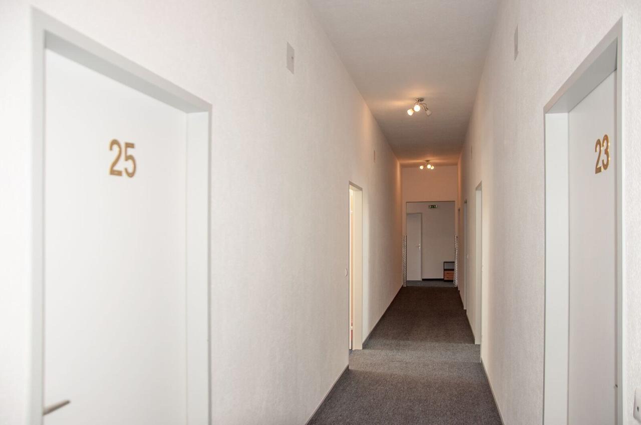 Gasthaus Pension Goldeck سبيتال ان دير دراو المظهر الخارجي الصورة